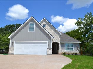 304 Foch St, Bryan, TX 77801