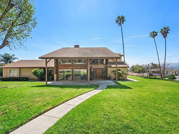 4th image of 1000 Foothill Dr