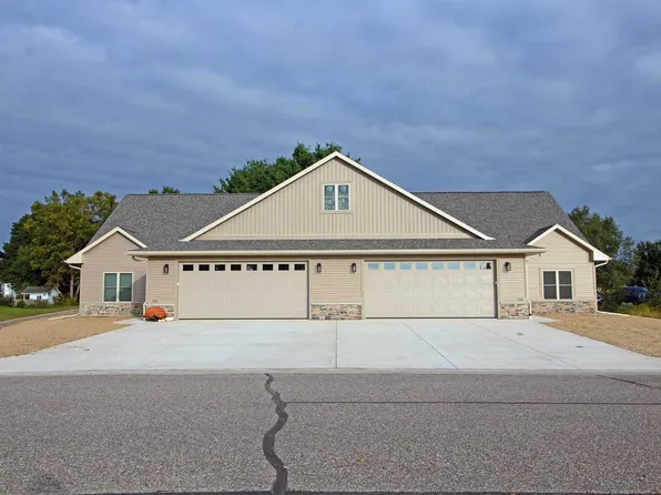 537 Spring St, Spring Green, WI 53588