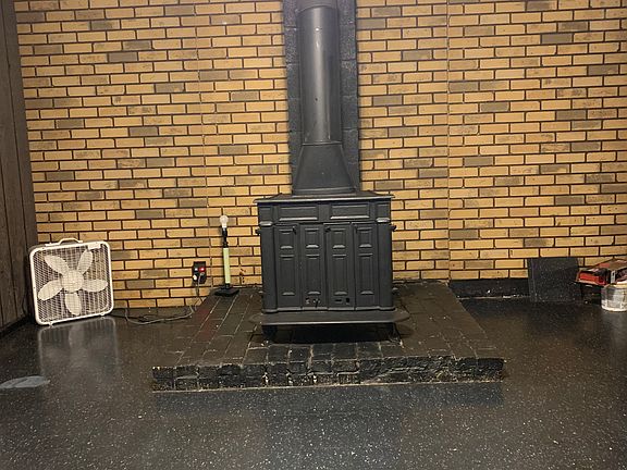 5th image of 1541 E 44th Ave