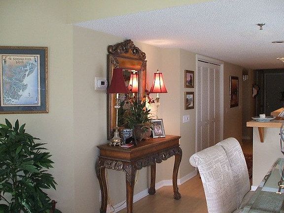 5th image of 2207 Newport Vl
