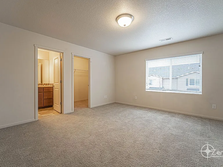 1400 NE 85th Way — Photo 26