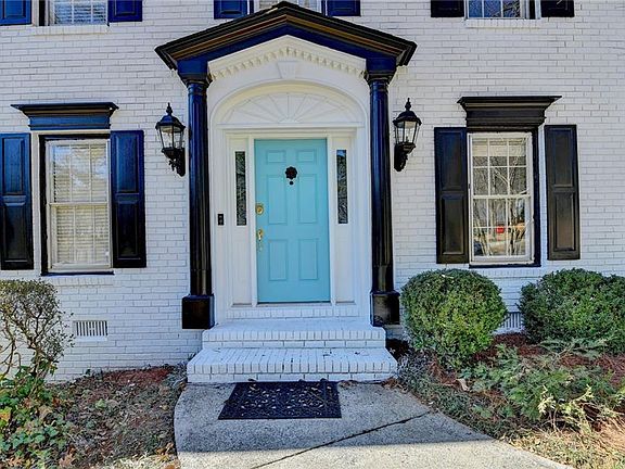 3rd image of 477 Patterson Rd