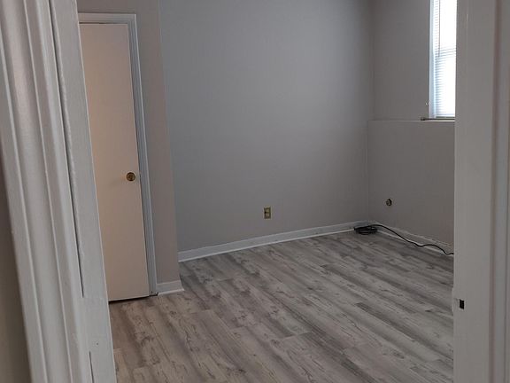 2nd image of 9 Tara Dr