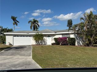 9805 Tonya Ct, Bonita Springs, FL 34135
