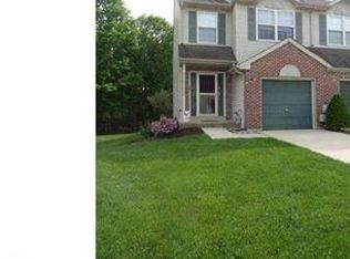 40 Woodcrest Ct, Newark, DE 19702