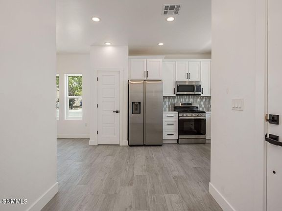 4th image of 3532 Evy Ln