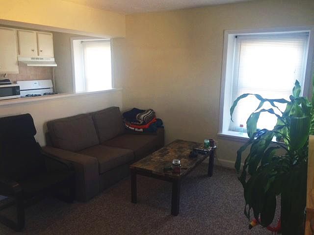 1st image of 438 Leverington Ave #2