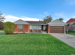 906 Bel Mar Dr, Ogden, UT 84403