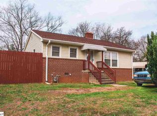 119 Memorial Dr, Greer, SC 29650