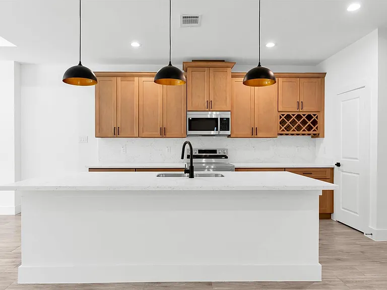 11403 Alcott Dr — Photo 12