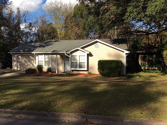 2nd image of 820 McGuire Ave