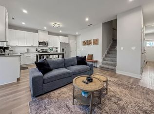 28411 Torch Pkwy #Id1502223p, Warrenville, IL 60555