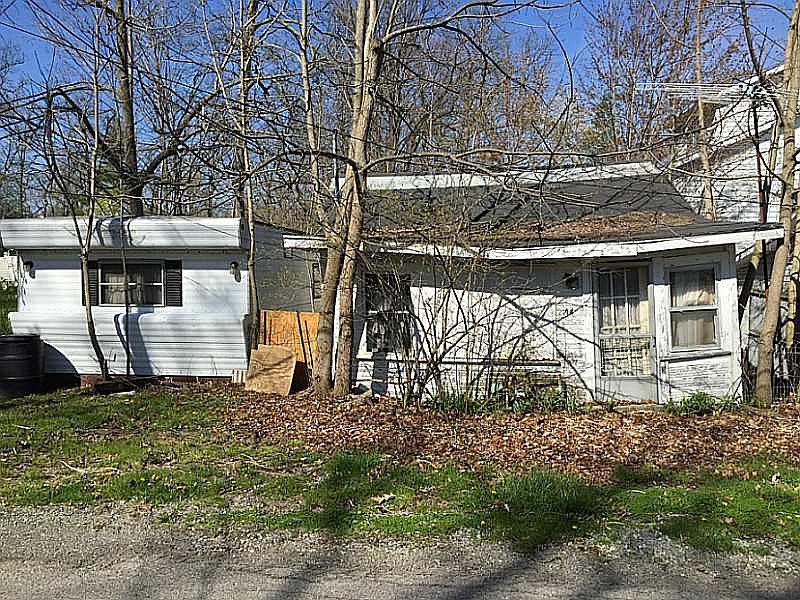 2nd image of 14215 Oakwood Ave