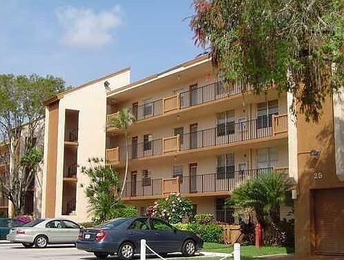 1st image of 25 Abbey Ln APT 202
