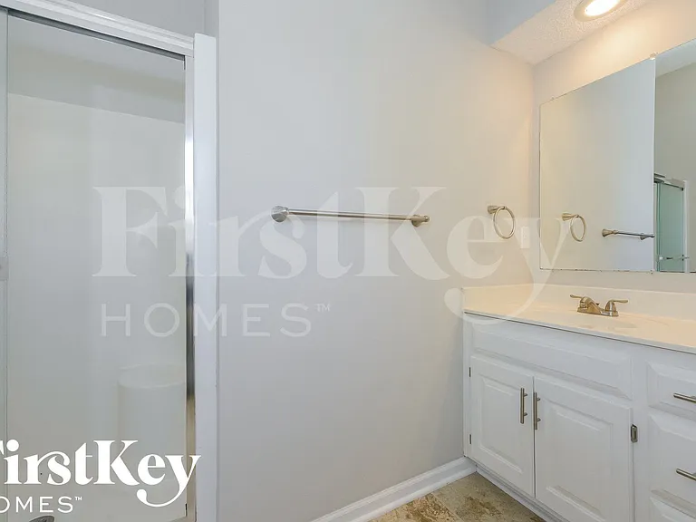 17534 W 111th Ter — Photo 13