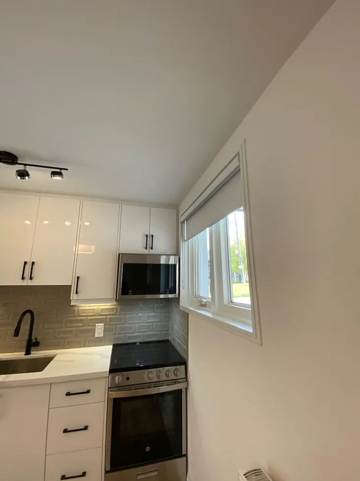 2520 Bloor St W - 23 — Photo 2