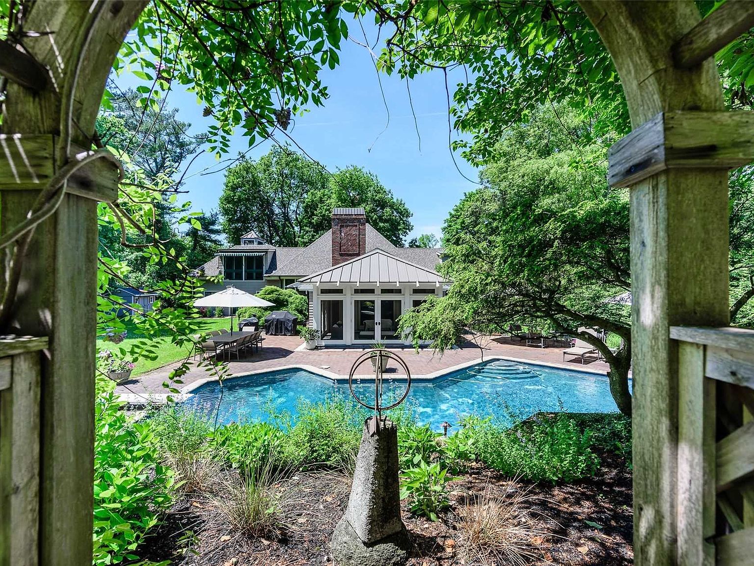 17 Cedar Lane, Sands Point, NY 11050 Zillow