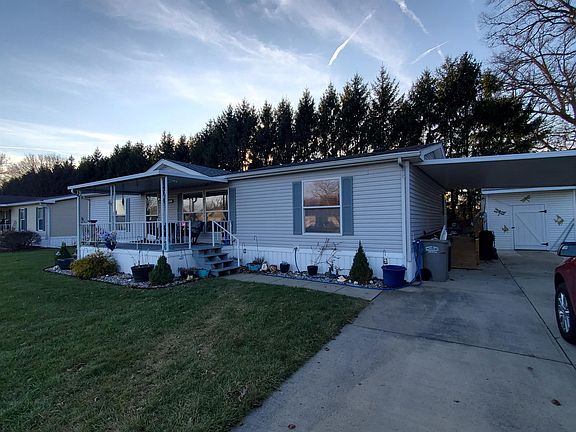 Exterior Image-12-Northridge C65 Camelot Village