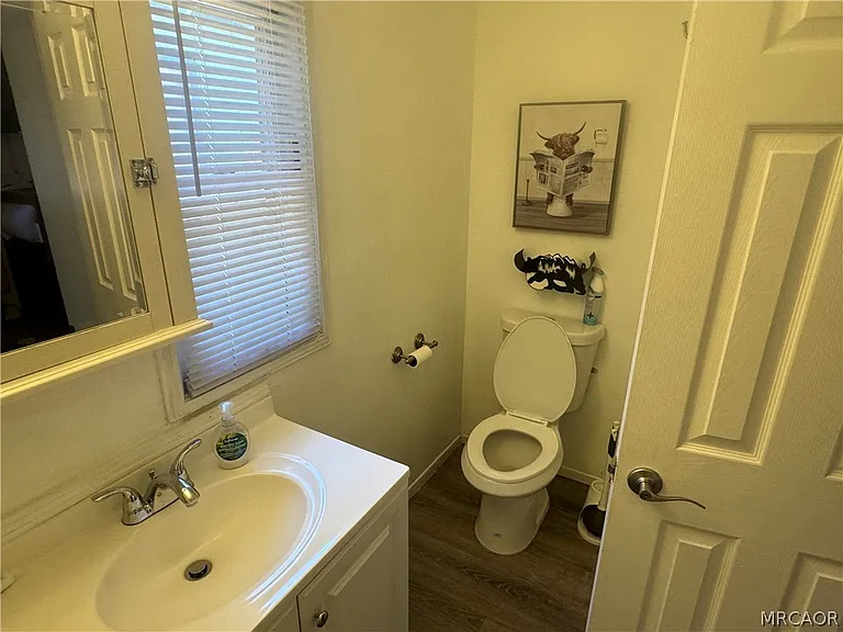 208 E Mountain View Blvd — Photo 11