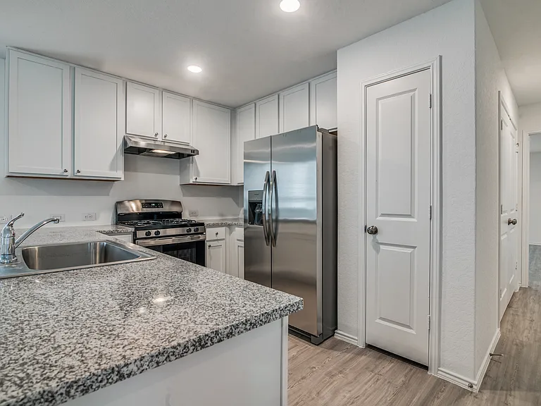 2406 Double Oak Dr — Photo 14