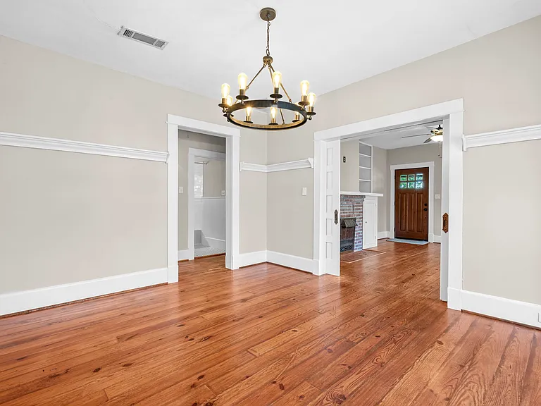 1715 College Ave — Photo 16