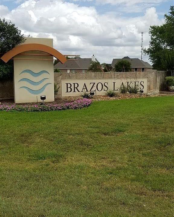 1st image of 5918 Brazos Lakes Dr