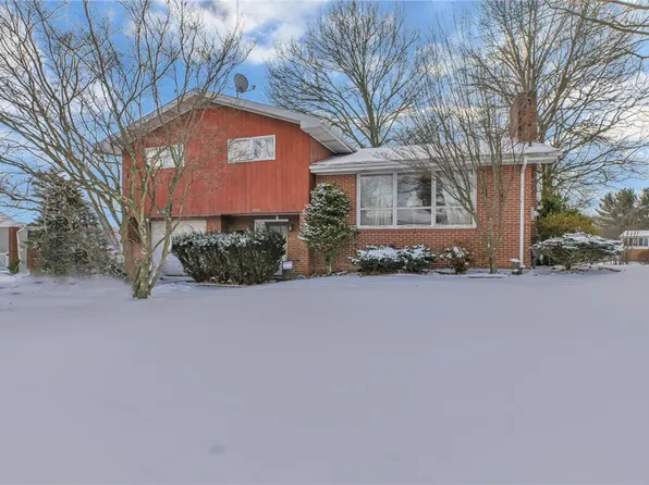 4305 Beverly Dr, Aliquippa, PA 15001