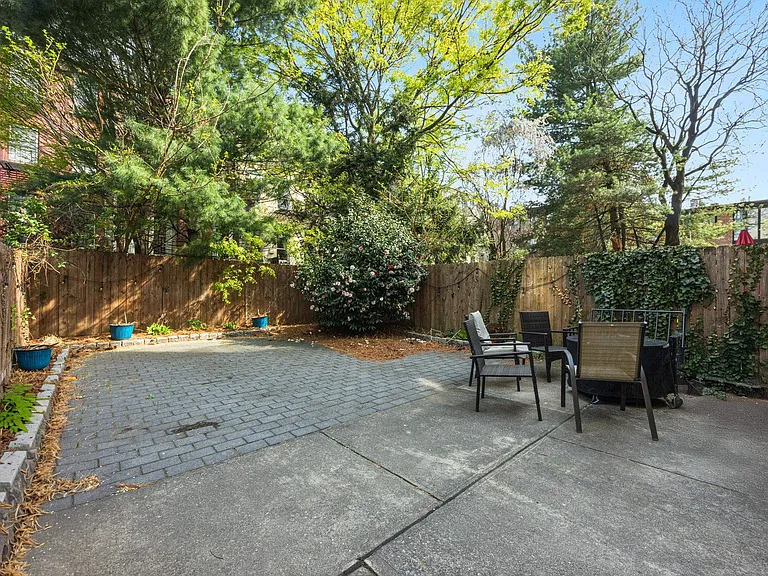 1017 Park Ave #G — Photo 1