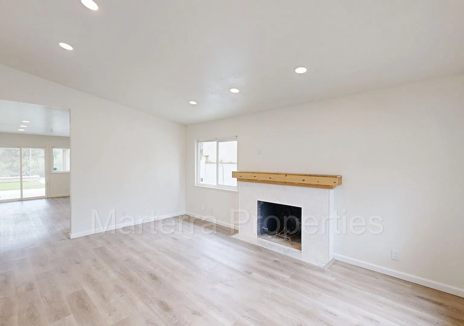 Amazing 3 Bedroom Home in Mission Viejo! — Photo 2