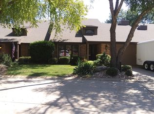 1415 Stagecoach Rd, Grand Island, NE 68801