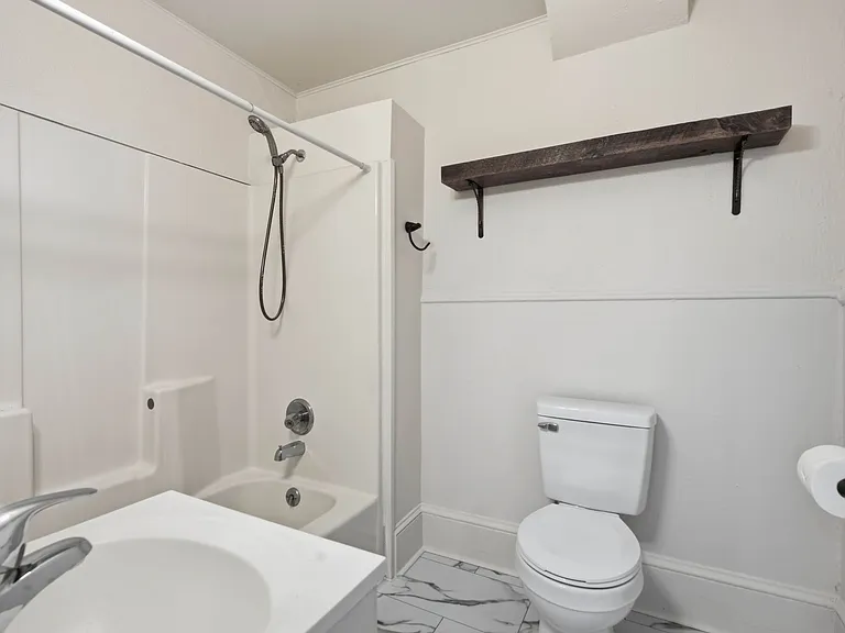 115 N 3rd St — Photo 11