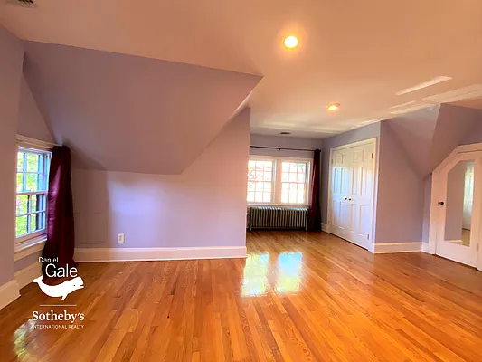 Rented by Daniel Gale Sotheby's International Realty | media 18