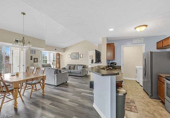 3rd image of 23004 Chandlers Ln APT 347