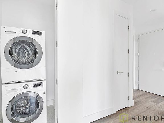 4th image of 228 E 135th St #510S
