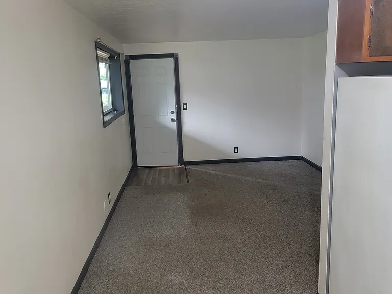 1337 10th Ave #5 — Photo 3