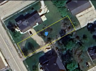 411 S Adams Ave, Freeport, IL 61032