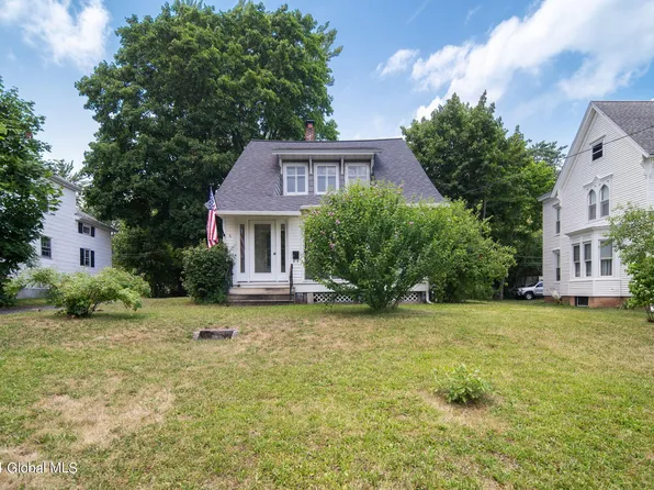 16 Villa Road, Menands, NY 12204