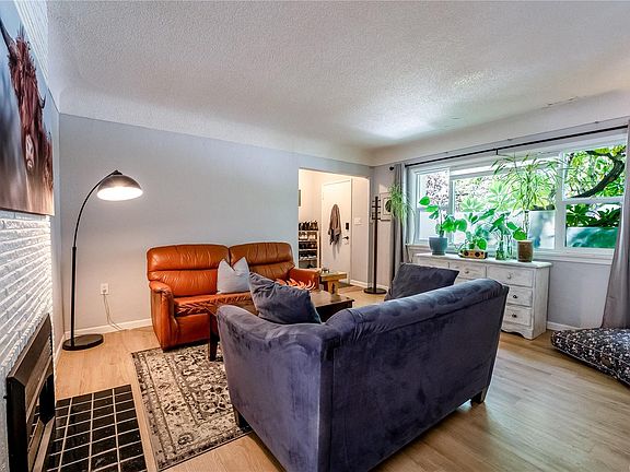 5th image of 1663 Freeman Ave
