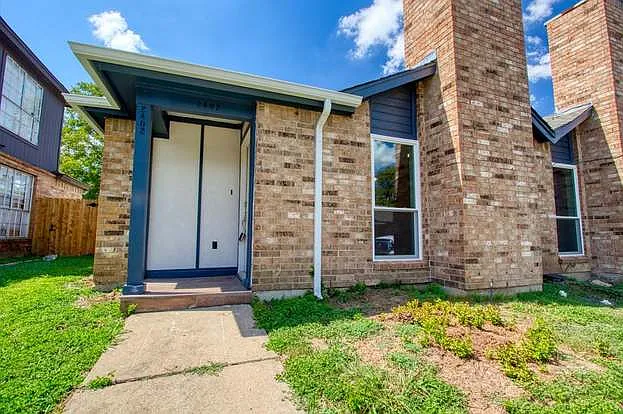2402 Summer Place Dr — Photo 22