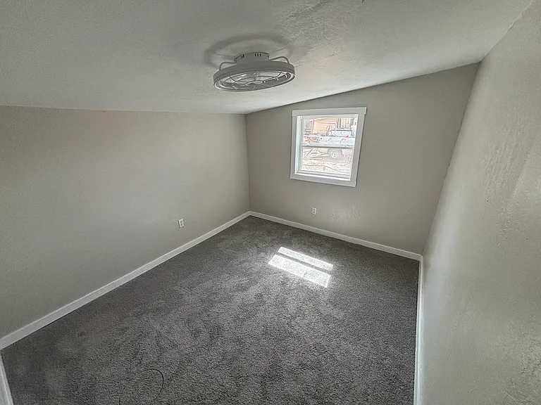 407 S 48th West Ave — Photo 11