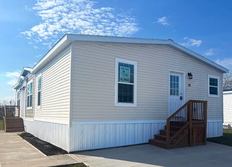 38 Oak Dr photo 1