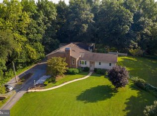 8 Indian Hill Rd, Conestoga, PA 17516