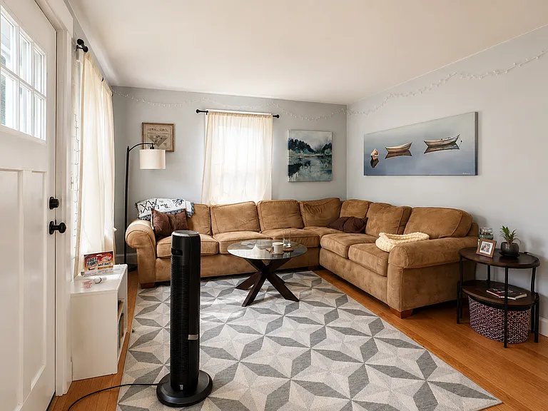 35 Sumac St — Photo 13