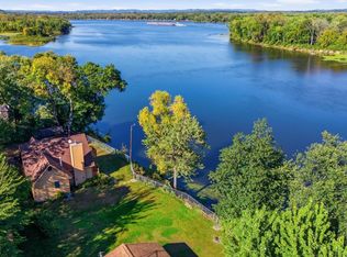 25020 Gull Ln, Winona, MN 55987