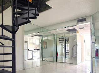 4121 NW 26th St #T20, Fort Lauderdale, FL 33313