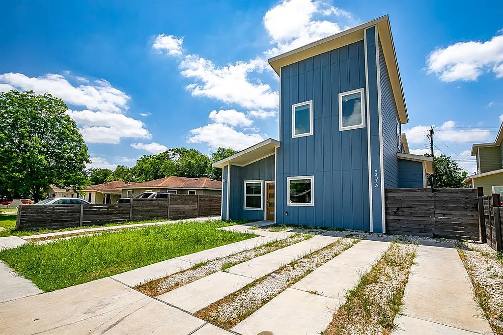 2 bed, 2.5 bath, 1150 sqft, $1,990 — Photo 3