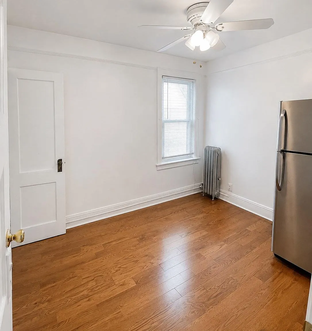 2 bed, 1.0 bath, 1568 sqft, $3,000 — Photo 4