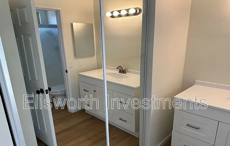 9914 Bourbon Ct — Photo 7