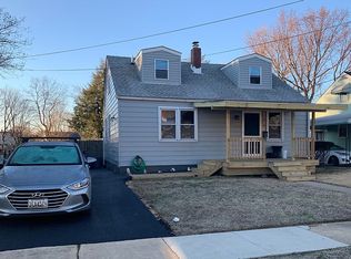 819 Martin Rd, Baltimore, MD 21221